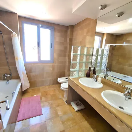 Stunning Home With Outdoor Swimmingpool, 4 Bedrooms And Wifi Benalmadena Exterior photo