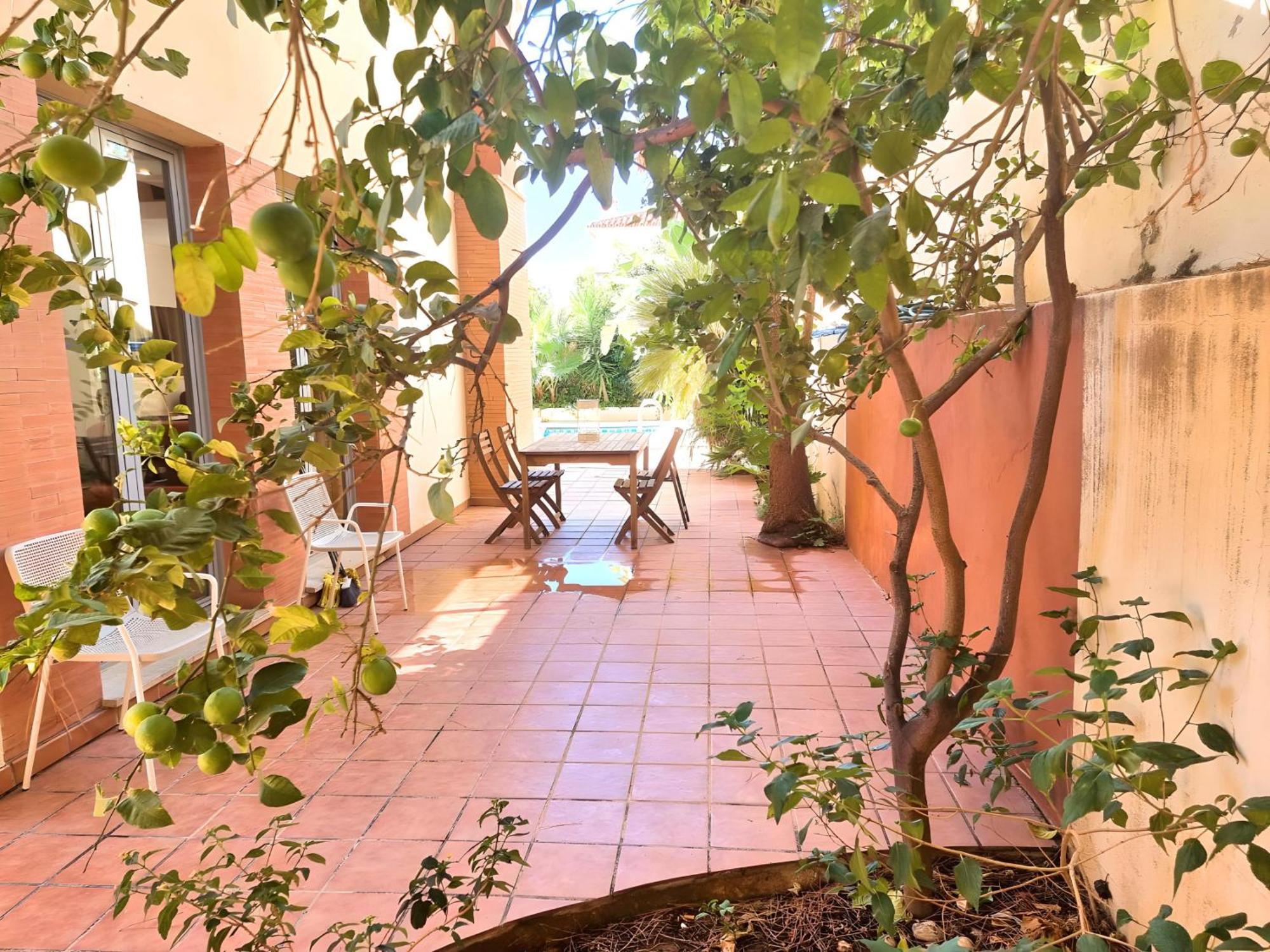 Stunning With Outdoor Swimmingpool, 4 Bedrooms And Wifi Vakantiehuis